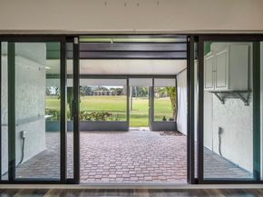 370 Fairway Circle 13, Weston FL 33326