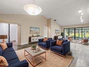 370 Fairway Circle 13, Weston FL 33326