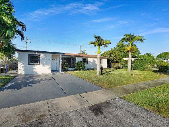 3613 SW 1st St, Fort Lauderdale FL 33312