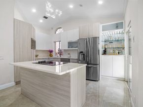 1427 Seagrape Cir, Weston FL 33326