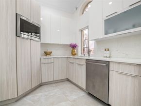 1427 Seagrape Cir, Weston FL 33326