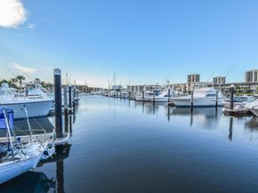 700 Lakeside Circle, North Palm Beach FL 33408