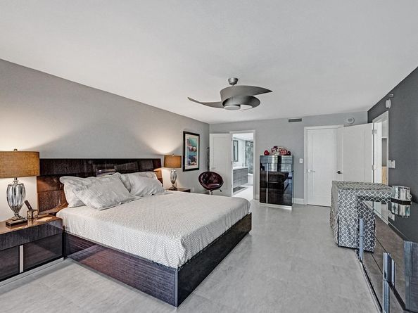 1167 Hillsboro Mile 206, Hillsboro Beach FL 33062