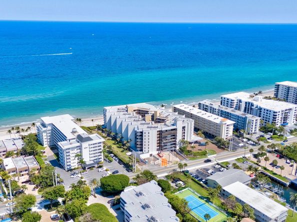1167 Hillsboro Mile 206, Hillsboro Beach FL 33062