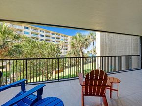 1167 Hillsboro Mile 206, Hillsboro Beach FL 33062