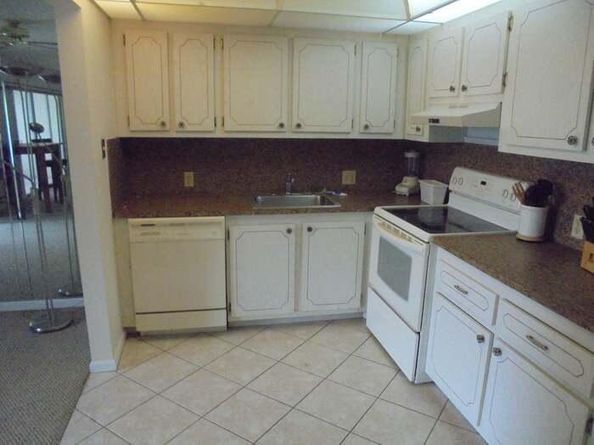 246 Fanshaw F, Boca Raton FL 33434