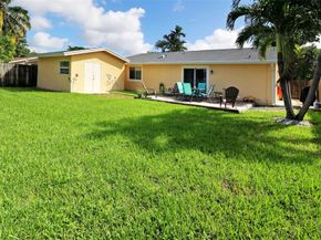 719 SW 79th Ave, North Lauderdale FL 33068