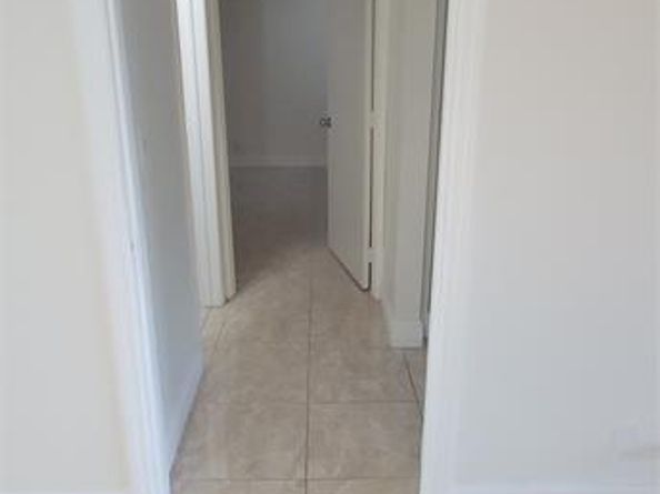 9421 SW Evergreen Pl 102, Davie FL 33324