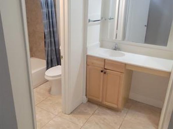 9421 SW Evergreen Pl 102, Davie FL 33324