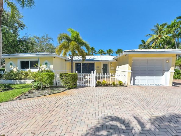281 SW 18th Ct, Pompano Beach FL 33060