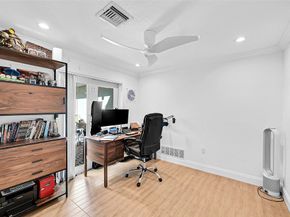 281 SW 18th Ct, Pompano Beach FL 33060