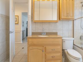 281 SW 18th Ct, Pompano Beach FL 33060