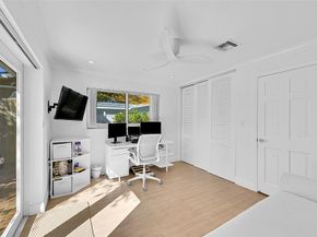 281 SW 18th Ct, Pompano Beach FL 33060
