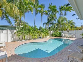 281 SW 18th Ct, Pompano Beach FL 33060