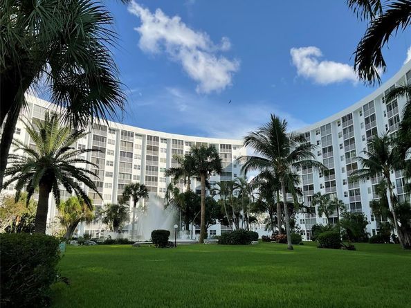 2731 NE 14th St Cswy 436, Pompano Beach FL 33062