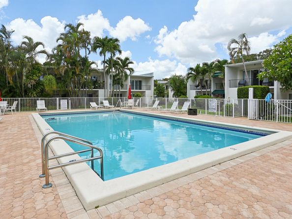 388 Golfview Road C, North Palm Beach FL 33408