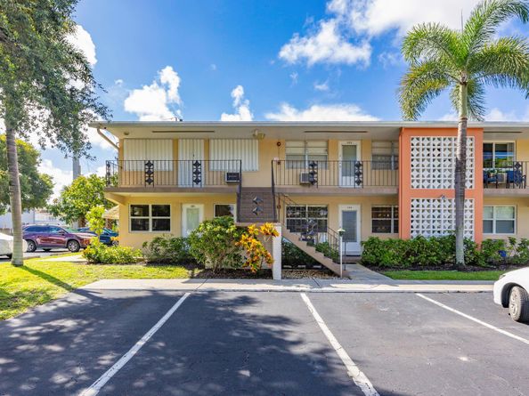 2160 NE 56th Ct 102, Fort Lauderdale FL 33308
