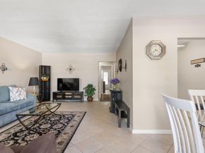 2160 NE 56th Ct 102, Fort Lauderdale FL 33308