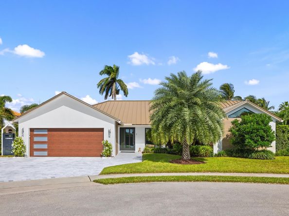 843 NE Mulberry Drive, Boca Raton FL 33487