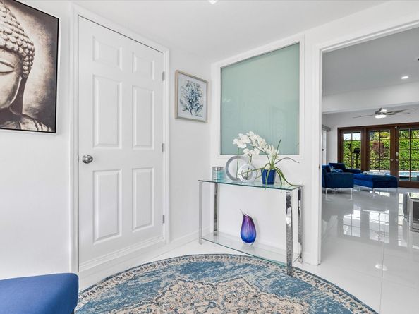 440 N Rainbow Dr, Hollywood FL 33021