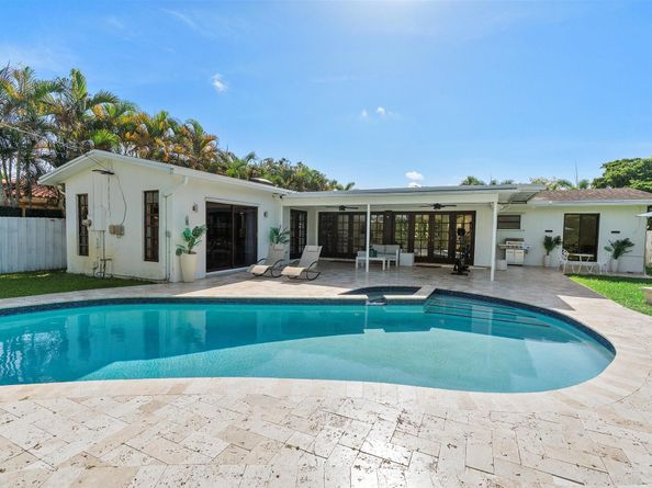 440 N Rainbow Dr, Hollywood FL 33021