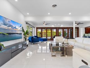 440 N Rainbow Dr, Hollywood FL 33021