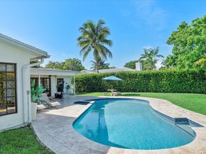 440 N Rainbow Dr, Hollywood FL 33021