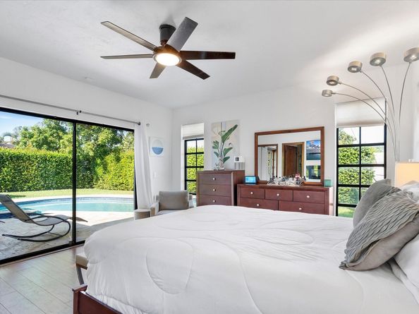 440 N Rainbow Dr, Hollywood FL 33021