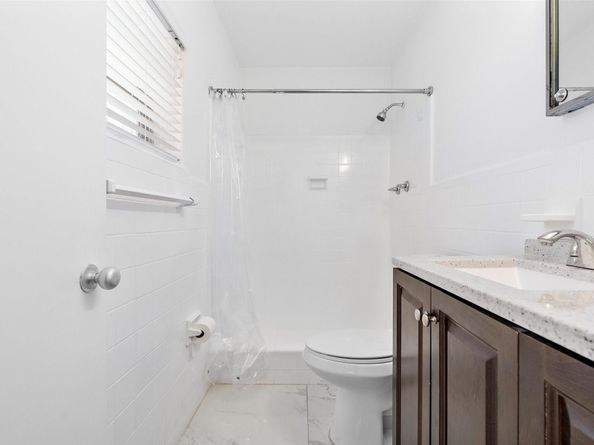 440 N Rainbow Dr, Hollywood FL 33021