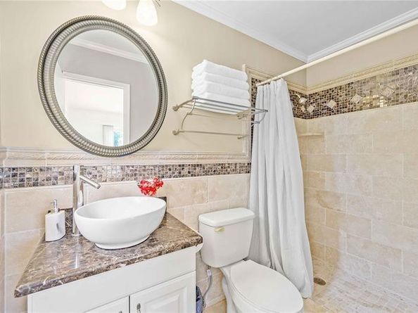 332 NW 26th Ct, Wilton Manors FL 33311