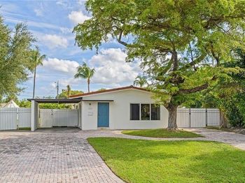 332 NW 26th Ct