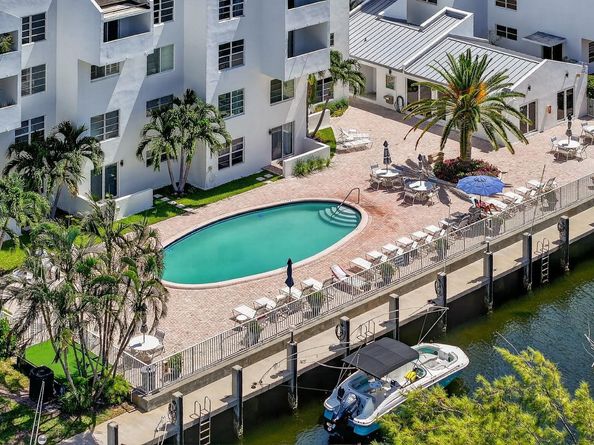 2870 NE 14th St Causeway 104c, Pompano Beach FL 33062