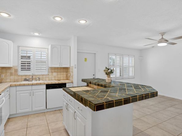 2870 NE 14th St Causeway 104c, Pompano Beach FL 33062
