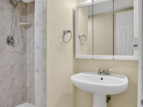 2870 NE 14th St Causeway 104c, Pompano Beach FL 33062