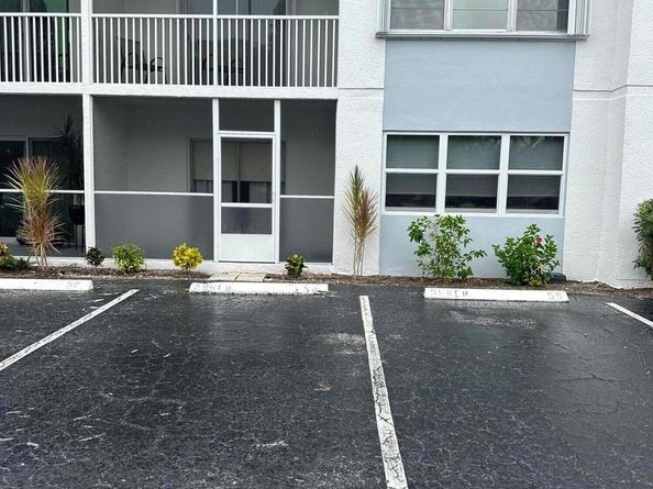 1502 S Lakeside Drive 103, Lake Worth Beach FL 33460