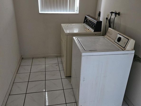 8548 NW 24th Ct, Coral Springs FL 33065