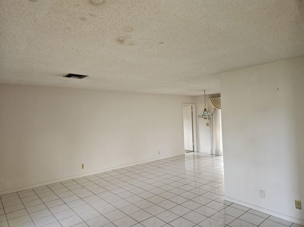 8548 NW 24th Ct, Coral Springs FL 33065