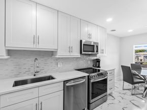 6 Stratford Drive E D, Boynton Beach FL 33436