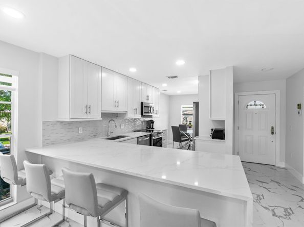 6 Stratford Drive E D, Boynton Beach FL 33436