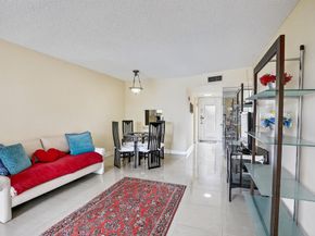 8100 Sunrise Lakes Blvd 303, Sunrise FL 33322