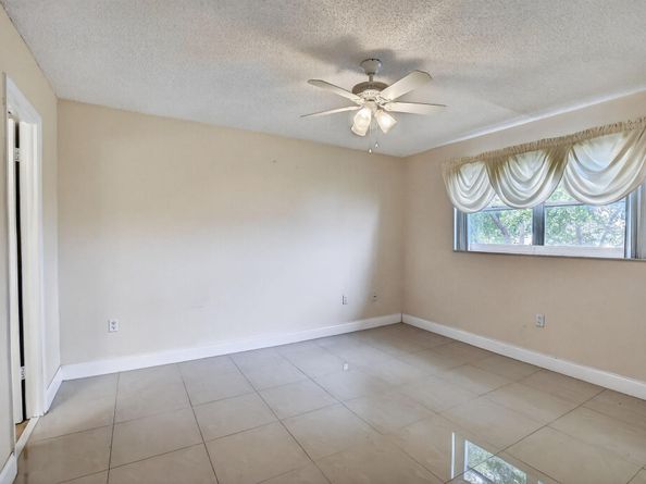 8100 Sunrise Lakes Blvd 303, Sunrise FL 33322