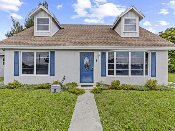 4331 Dale Road, Palm Springs FL 33406
