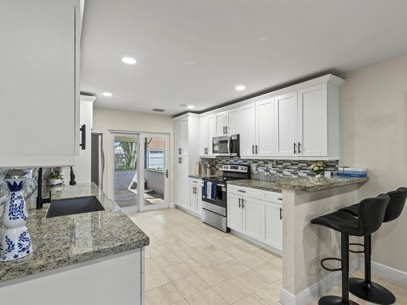 4331 Dale Road, Palm Springs FL 33406