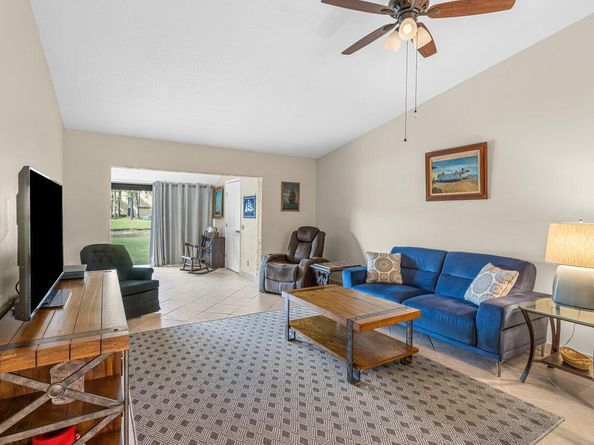 816 Sky Pine Way G, Greenacres FL 33415
