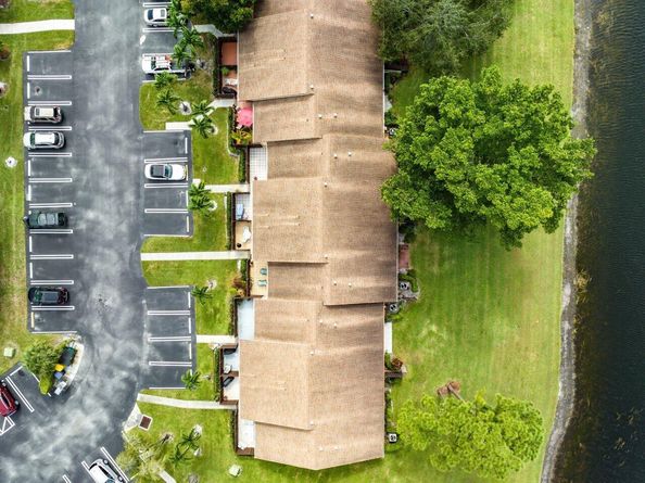 816 Sky Pine Way G, Greenacres FL 33415