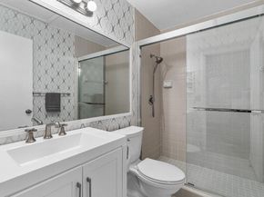 816 Sky Pine Way G, Greenacres FL 33415