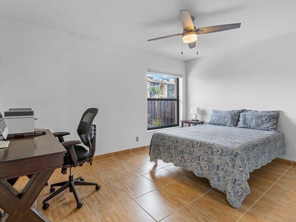 816 Sky Pine Way G, Greenacres FL 33415