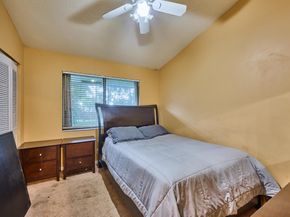 305 Harbour Pointe Way, Greenacres FL 33413