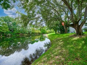 305 Harbour Pointe Way, Greenacres FL 33413