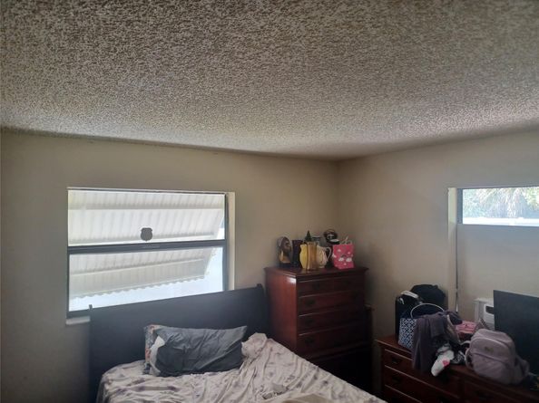 163 SW 4th St, Deerfield Beach FL 33441